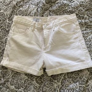 Gap white boyfriend shorts